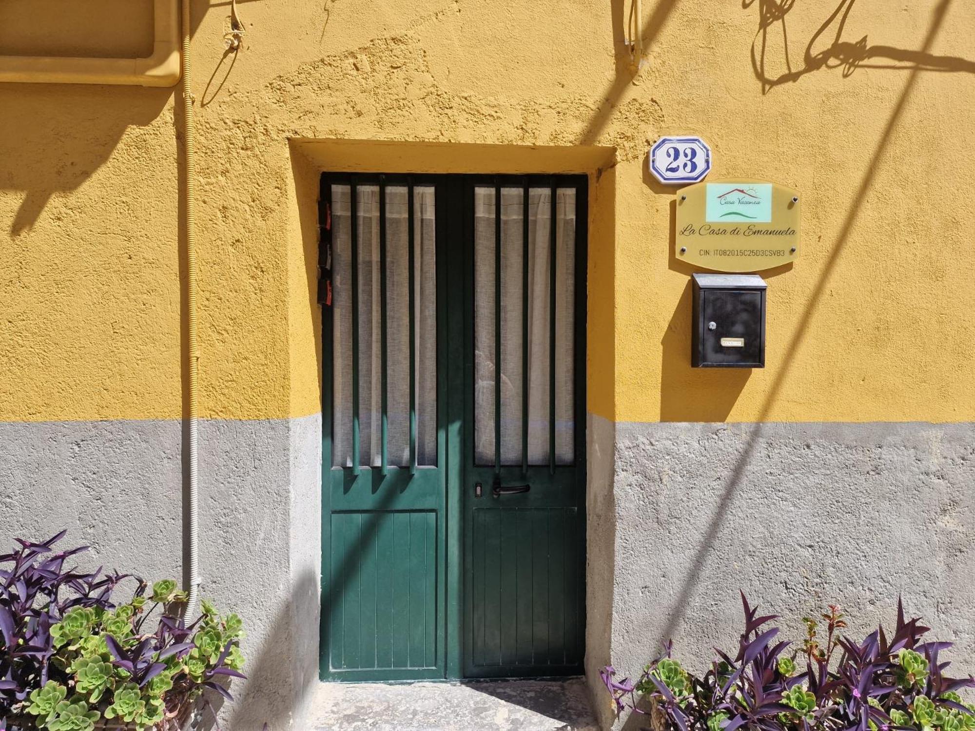 מלון Caltavuturo La Casa Di Emanuela מראה חיצוני תמונה